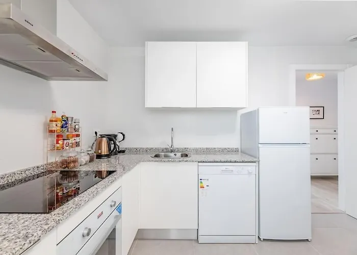 아파트 New Chic Walk To Rdr387 에스테포나