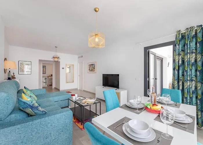 New Chic Walk To Rdr387 아파트 에스테포나