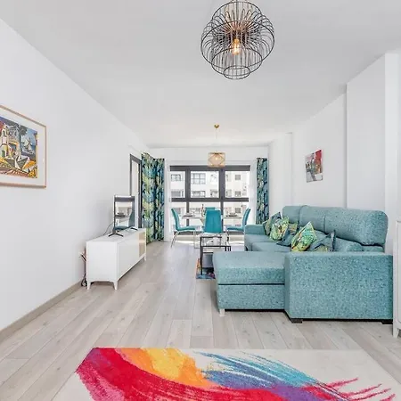 New Chic Walk To Rdr387 Apartment