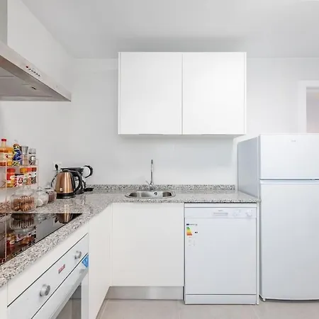 Daire New Chic Walk To Rdr387 Estepona